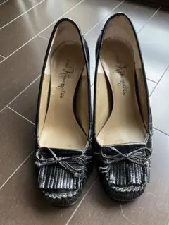 銀座かねまつ、黒リボン付きパンプス 中ヒール