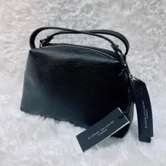 新品タグ付✨ジャンニキャリーニ　アリファ S 2way ハンドバッグ 黒　紐欠品