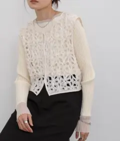 Item thumbnail for item d77845df-a1b3-4bf3-b3a5-6494cde75953