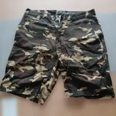 迷彩ショートパンツ