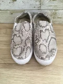 LOER　スニーカー　ヒョウ柄　23cm　やや傷や汚れあり