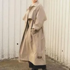 tiptop ティップトップ ボリューム袖ベルト付きトレンチコート ベージュ