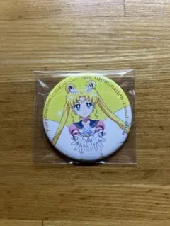 セーラームーン　イルミネーション　缶バッジ