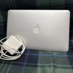 【動作確認済/中古】Mac book Air　11インチ　本体　充電ケーブル付き