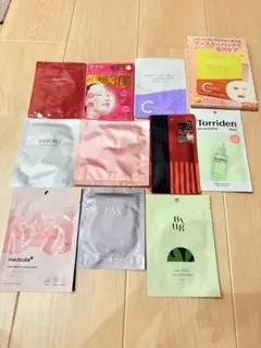 VOCE1月号特別付録大野真理子のシートマスク天国BOX10枚セットおまけ付きのサムネイル