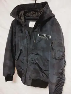 AVIREX MFG 迷彩柄 フード付きジャケット