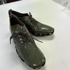 Item thumbnail for item d2e2c596-8944-4c66-ab9b-37d925ce7be2