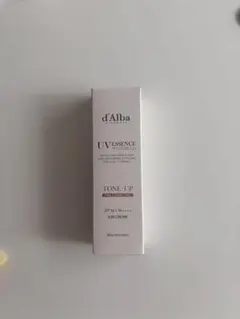 d’Alba UV ESSENCE WATERFUL 日焼け止め ピンク