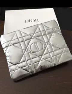 新品未使用　DIOR ディオール シルバー ポーチ 最新　ノベルティ