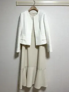 【美品】ホワイトジョーラ　ワンピース　ジャケット　セット　9号　入学式　卒業式