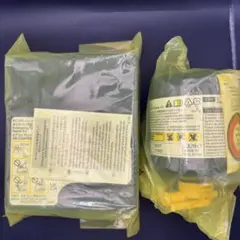 トヨタ純正　新品・未使用　空気充填用エアコンプレッサー タイヤパンク応急修理剤のサムネイル