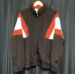 GU ナイロンジャケット