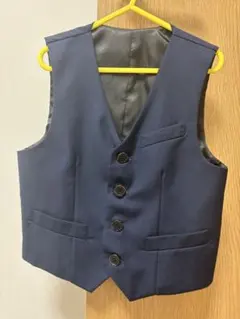 ネイビー ボタン付きベスト 130cm