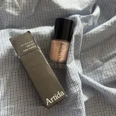 Artida Oud ビーガンネイルポリッシュ No.6 raw beautyのサムネイル