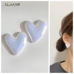 No.347B ハンドメイド ピアス イヤリング❤︎オーロラホワイト ハート