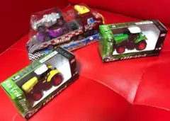 スピードレーシングカー＆ミニカートラクターシリーズ　イエロー＆グリーン2台セット