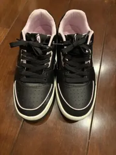 スケッチャーズ ブラック/ピンク スニーカー