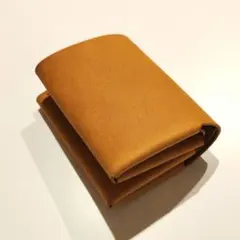 【限定価格】ミニマル革財布　イタリアンレザー 手縫い 二つ折り財布コンパクト