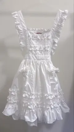 モモコハウス 白 定番 フリルエプロン ミニ リメイク #ワンピース と #フリルエプロン の組み合わせ。ミドル丈と