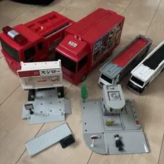トミカ　イオンオリジナル「警察キャリアカーセット」未開封品 トミカ イオン警察キャリアカーセット オリジナルトミカ4台付き