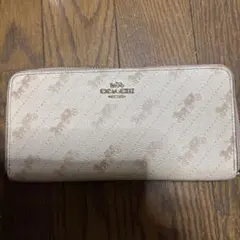 coach長財布のサムネイル