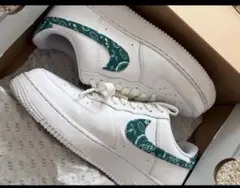 W AIR FORCE 1 ‘07 ESS 27.5 美品のサムネイル