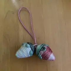 いちごのアクセサリー