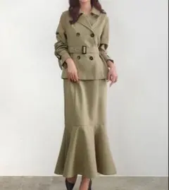 【値下げ中】新品CENEAジャケット＋Vネックワンピース セットアップ 春 長袖