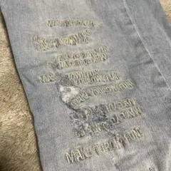 超美品【ZARA BOYS】150152刺繍ダメージデニム ジーンズダンガリー