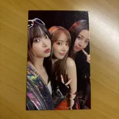 ‘EASY CRAZY HOT' ユニットトレカ　ルセラフィム