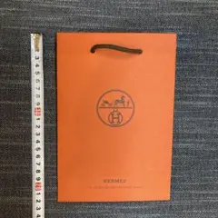 HERMES オレンジ ロゴ入り紙袋