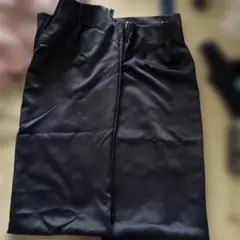カーテン黒のサムネイル