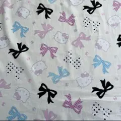 ハローキティ　キティちゃん　リボン　はぎれ　プリント生地　布　平成レトロ