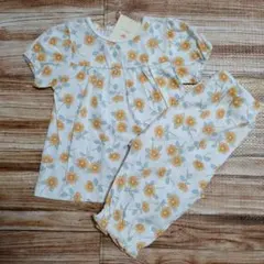 新品 未使用 ひまわり 総柄 半袖 パジャマ 女の子 上下 90