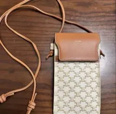CELINE スマホショルダーバッグ　トリオンフ