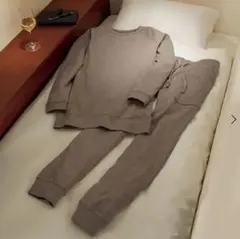 JAL日本航空ファーストクラス リラキシングウェアＬサイズ 未開封未使用品