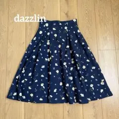ダズリン dazzlin 花柄 フレアスカート タック ネイビー 紺 Mのサムネイル