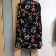 Fresco 花柄ロングスカート