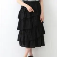 【中古】BEAMS BOY ウィンドペン ティアード ロングスカート　黒のサムネイル