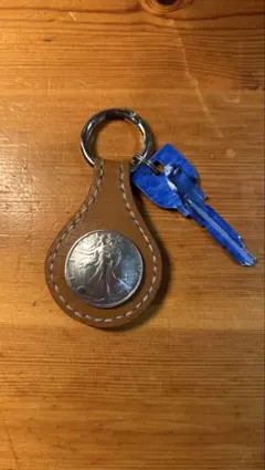 （値下）レザーコイン付きキーホルダー 1943年