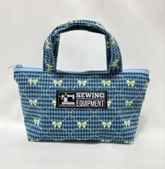 ハンドメイド　持ち手付きポーチ　チャック　裏地付き　リボン　ブルーグリーン系