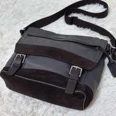ユキマール様 COACH スエード メッセンジャーバッグ ブラック - メルカリ