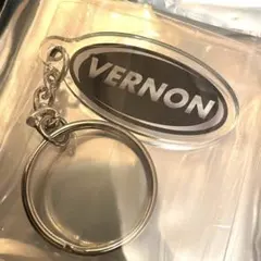 SEVENTEEN カフェ バーノン  アクリルキーホルダー