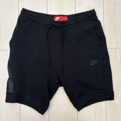 NIKE テックフリース ハーフパンツ