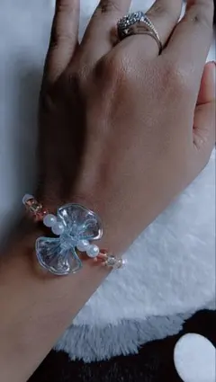 ハンドメイド 透明花モチーフ ブレスレット
