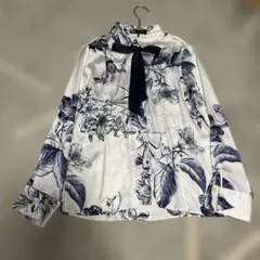 【中古】ZARA プリントシャツ　S 長袖ブルー花柄