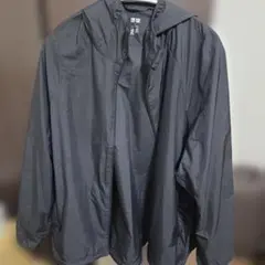 UNIQLO ポケッタブル　UVカットパーカ Lサイズ　 ブラック 撥水加工