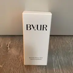 BYUR セラムフィット スキニーグローリキッドファンデーション #17 フェア