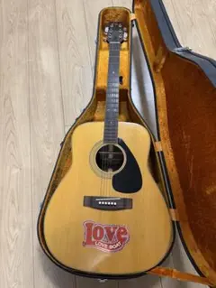 YAMAHA FG-300J 黒ラベル　ビンテージ　純正ハードケース付き YAMAHA FG-300J 黒ラベル ビンテージ 純正ハードケース付き ギター