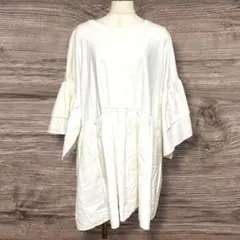 新品　ZARA ザラ 半袖　ホワイト チュニック　フレア 袖　薄手 白